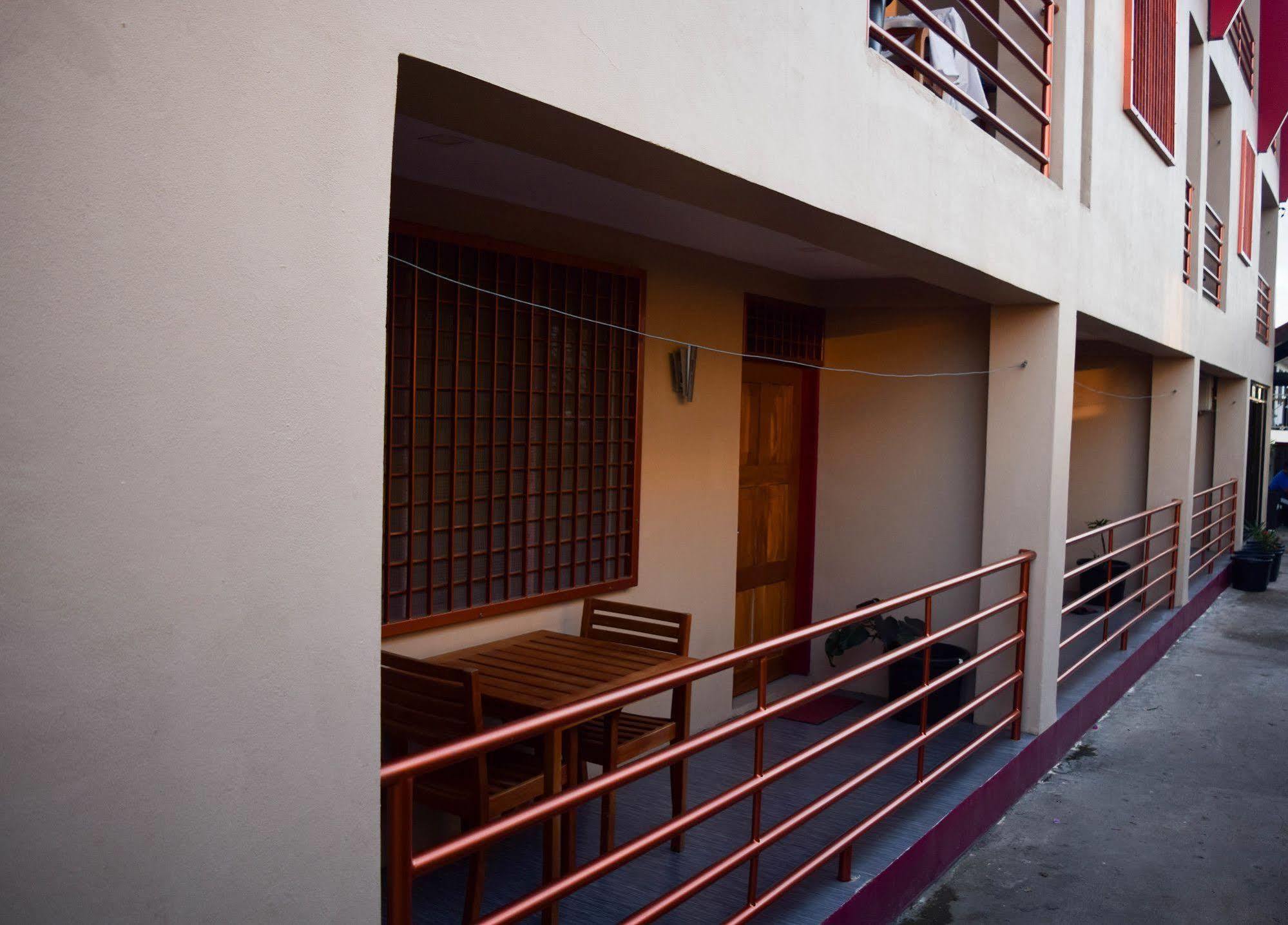 Al - Minhaj Service Apartments Nadi Extérieur photo